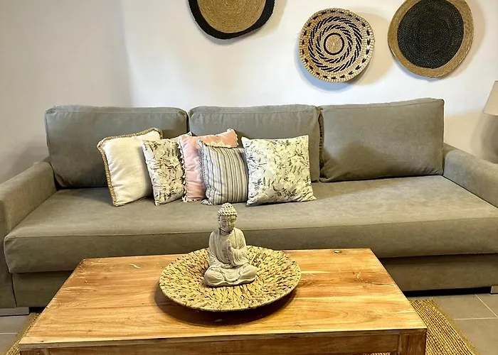 Raffar Luxury Psarou Apartment *